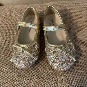 Girls FELIX & FLORA Gold Glitter Ballet Flat Style Shoes Size 10